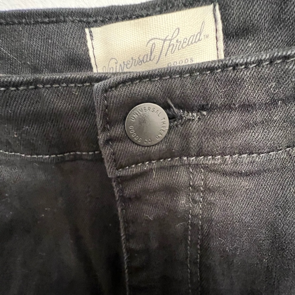 Universal Thread Black Jean Shorts - Picture 6 of 11